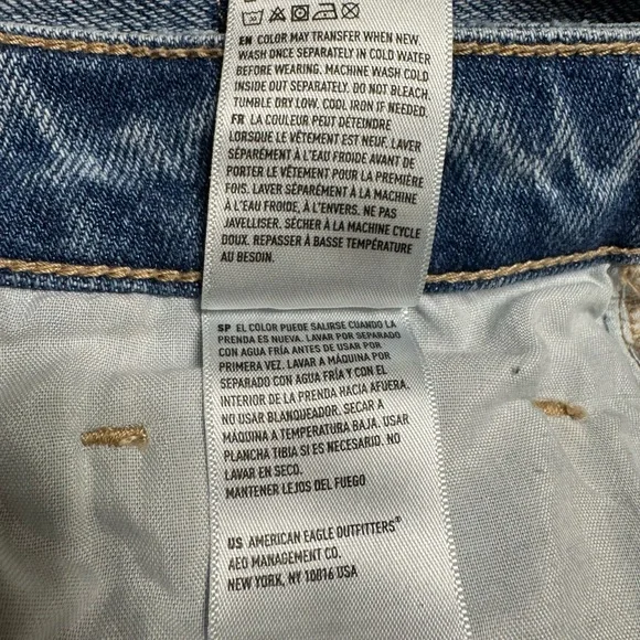 American Eagle Outfitters Distressed Mom Straight Jeans Women’s Size 6R (6XL) - Picture 7 of 13